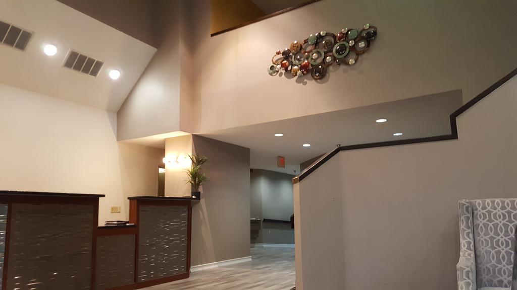 Americas Best Value Inn And Suites Lee'S Summit-Kansas City Екстериор снимка