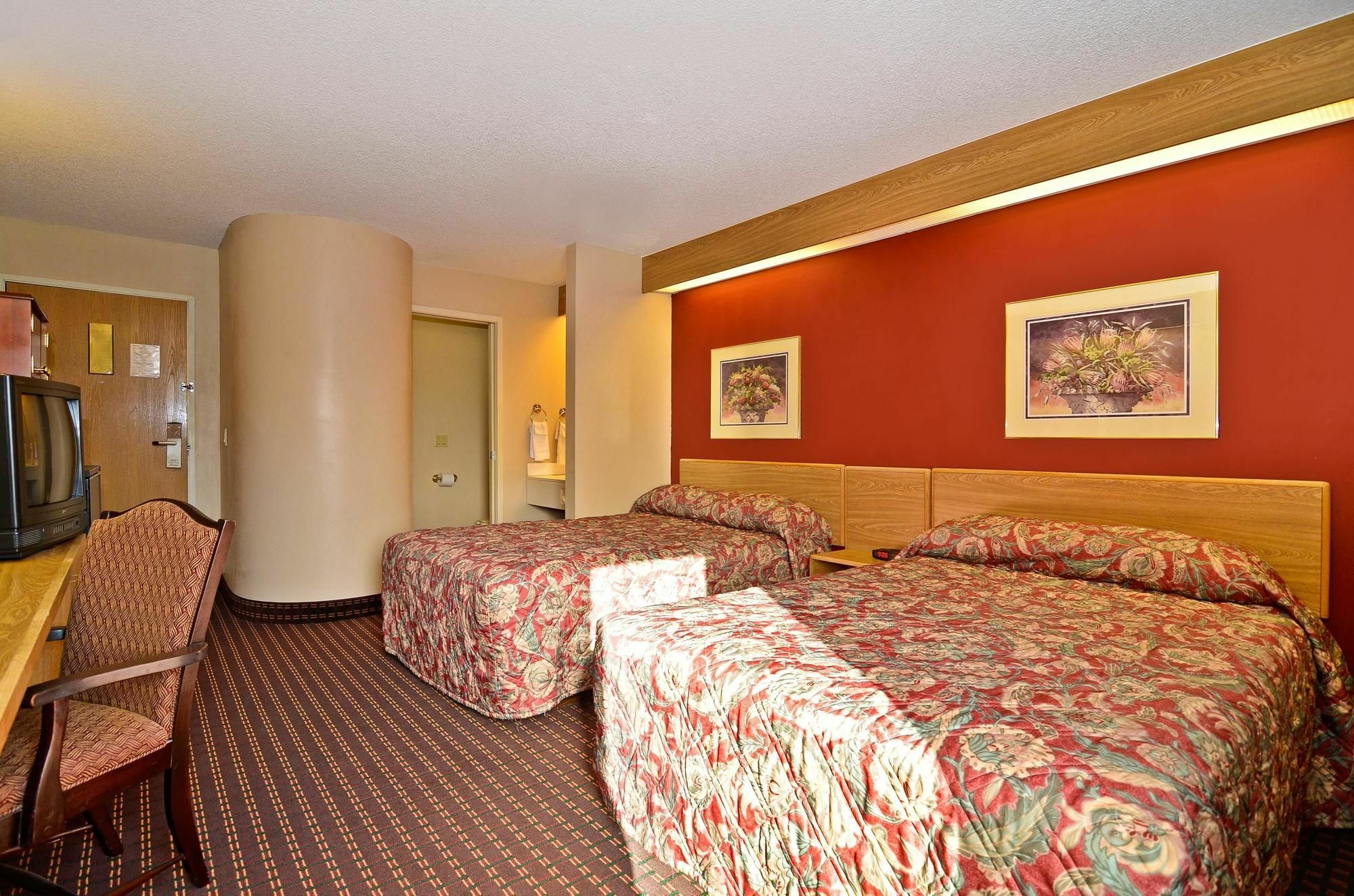 Americas Best Value Inn And Suites Lee'S Summit-Kansas City Екстериор снимка