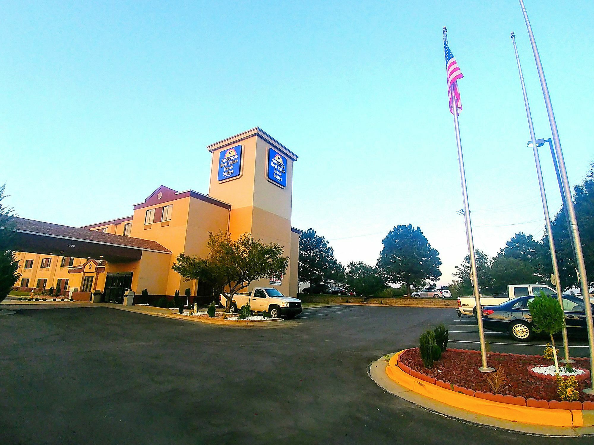 Americas Best Value Inn And Suites Lee'S Summit-Kansas City Екстериор снимка